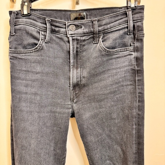 MOTHER Dark Black Denim hustler ankle fray - Picture 5 of 8